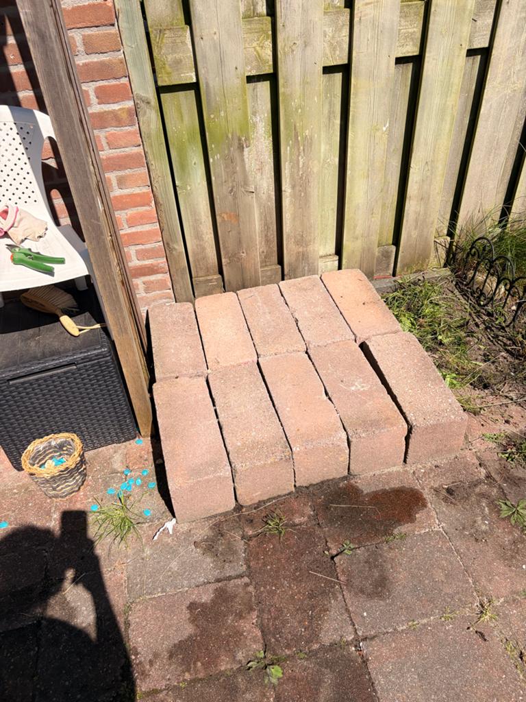 Gebruikte betonnen klinkers voor tuin of terras, Ophalen, Gebruikt, Klinkers, Minder dan 5 m²