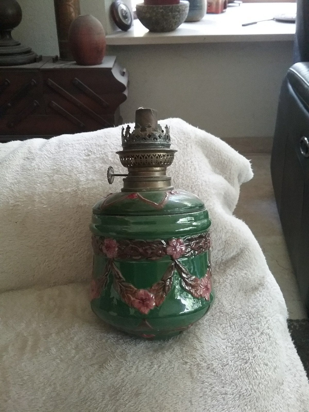 GAVE MAJOLICA KERAMIEKEN POT VOOR PETROLEUMLAMP, Antiek en Kunst, Ophalen of Verzenden