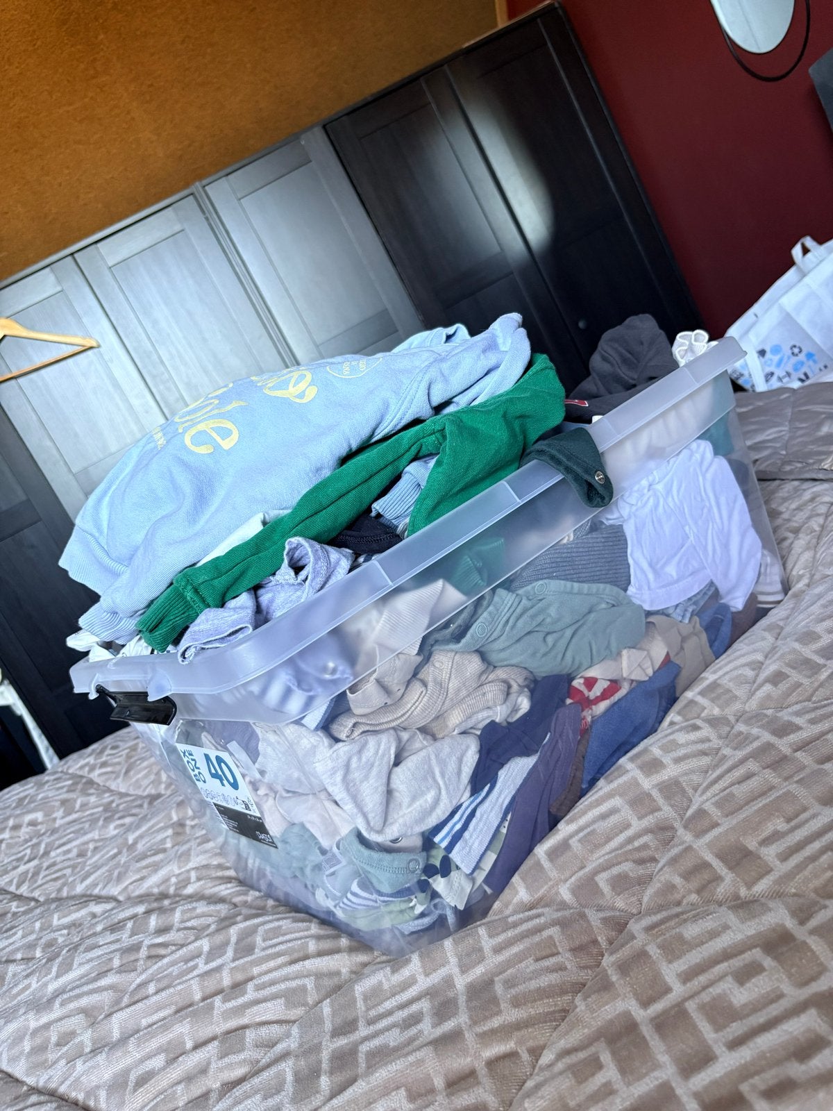 Grote kledingbox baby/kinderkleding maat 50 t/m 98, Ophalen of Verzenden, Gebruikt, Overige maten