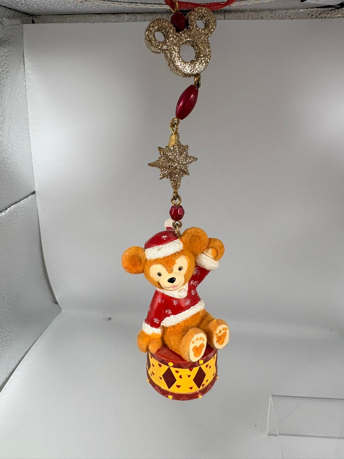 Disney parks duffy ornament, Verzamelen, Disney, Zo goed als nieuw, Beeldje of Figuurtje, Ophalen of Verzenden