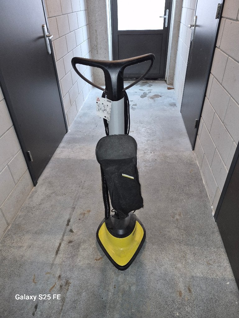 Karcher boenmachine, Doe-het-zelf en Verbouw, Ophalen, Zo goed als nieuw, Overige typen