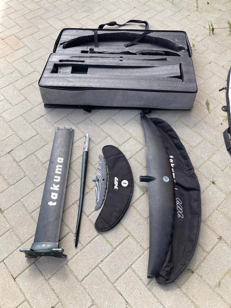 Takuma Kujira 1210 foil set, Watersport en Boten, Windsurfen, Ophalen of Verzenden, Gebruikt, Overige typen, Met draagtas