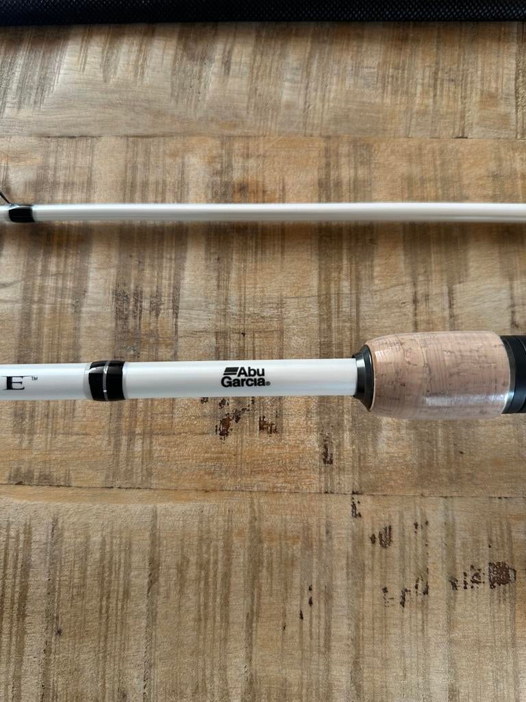 Nieuwe Abu Garcia spinhengel + Okuma molen, 2.40m & 20-60 gr, Ophalen of Verzenden, Nieuw, Complete set