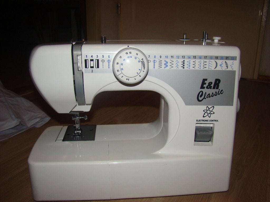 ER Classic Electronic Control zgan BIEDEN., Ophalen of Verzenden, Zo goed als nieuw, Naaimachine, Overige merken