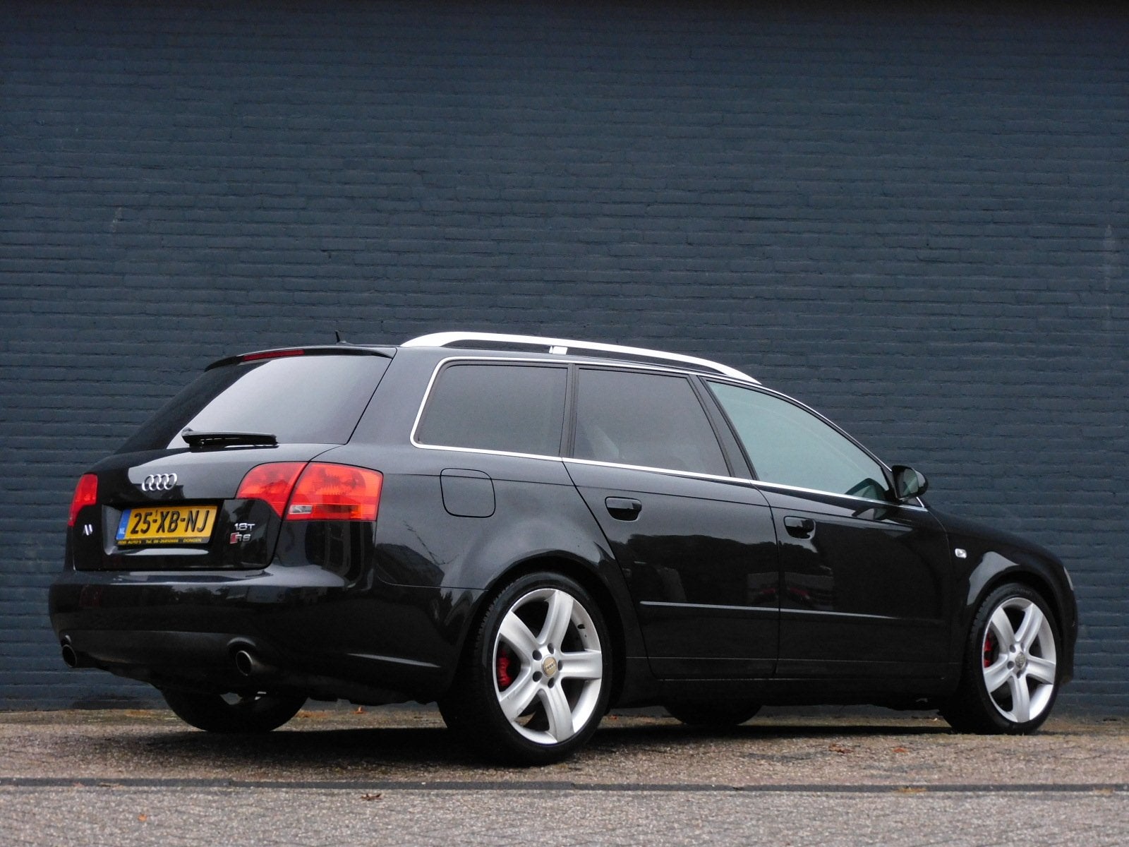 Audi A4 Avant 1.8 Turbo Advance PANO/SCHUIFDAK! CRUISE! CLIM, Stof, Gebruikt, Zwart, 4 cilinders