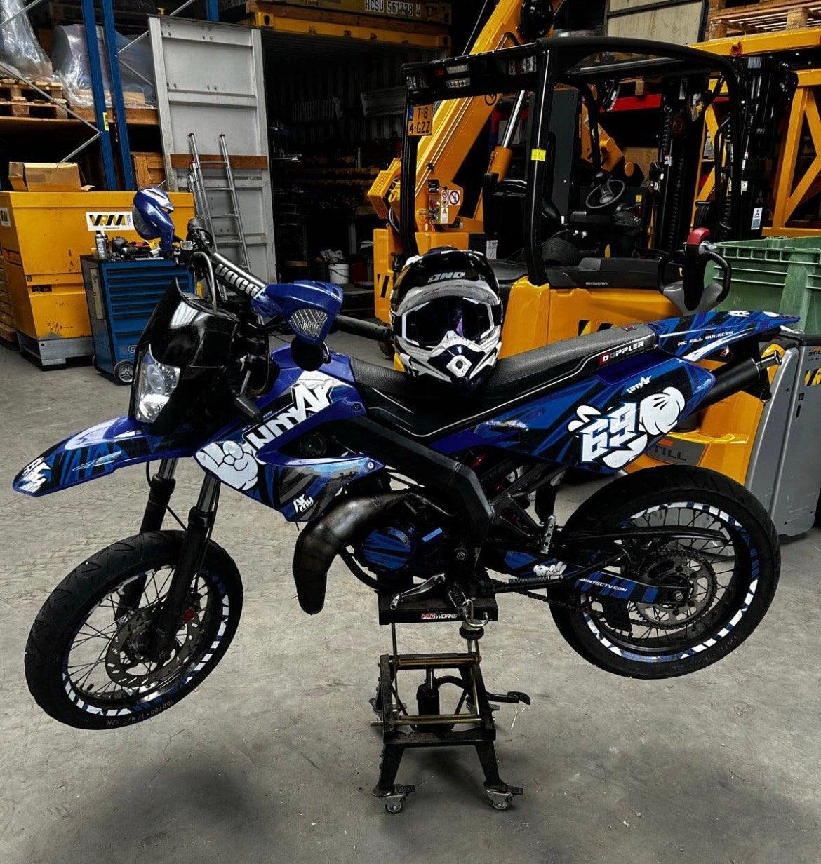 Derbi senda xtreme schakel brommer, Fietsen en Brommers, Ophalen