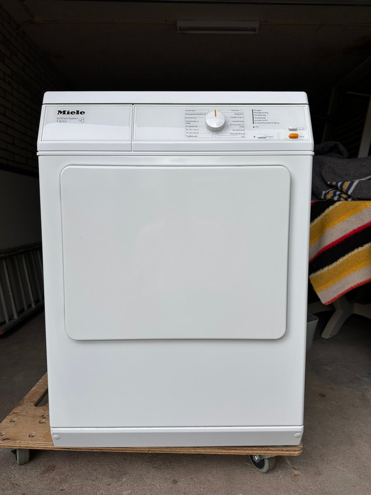 Miele SoftCare System T 8703 luchtafvoerdroger, Ophalen, 6 tot 8 kg, Gebruikt, Luchtafvoer