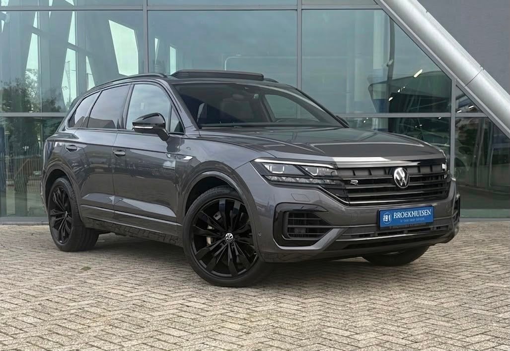 Volkswagen Touareg 3.0 TSi Plug-In eHybrid 4MOTION R 462pk L, Automaat, Dealer onderhouden, Gebruikt, Zwart