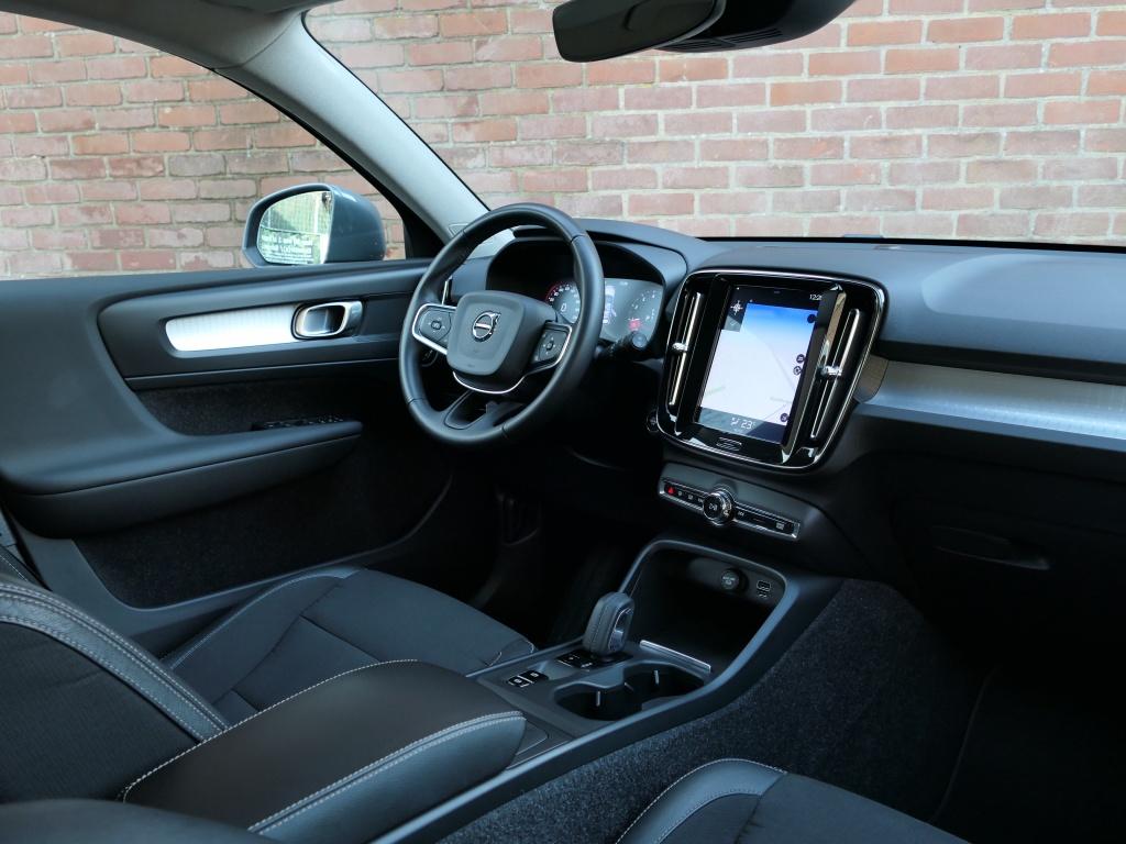 Volvo XC40 1.5 T3 AUT Momentum Pro 12MND garantie / Pilot as, Auto's, Volvo, 12 maanden, Gebruikt, Euro 6, 163 pk