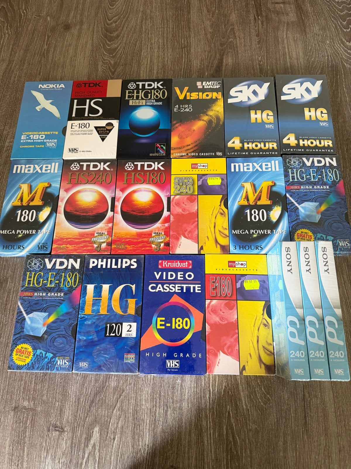 partij 19 lege VHS videobanden (nieuw in seal), Alle leeftijden, Verzenden, Nieuw in verpakking, Overige genres