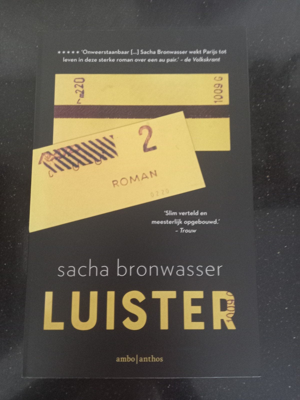 Sacha Bronwasser - Luister, Boeken, Sacha Bronwasser, Ophalen of Verzenden, Zo goed als nieuw, Nederland