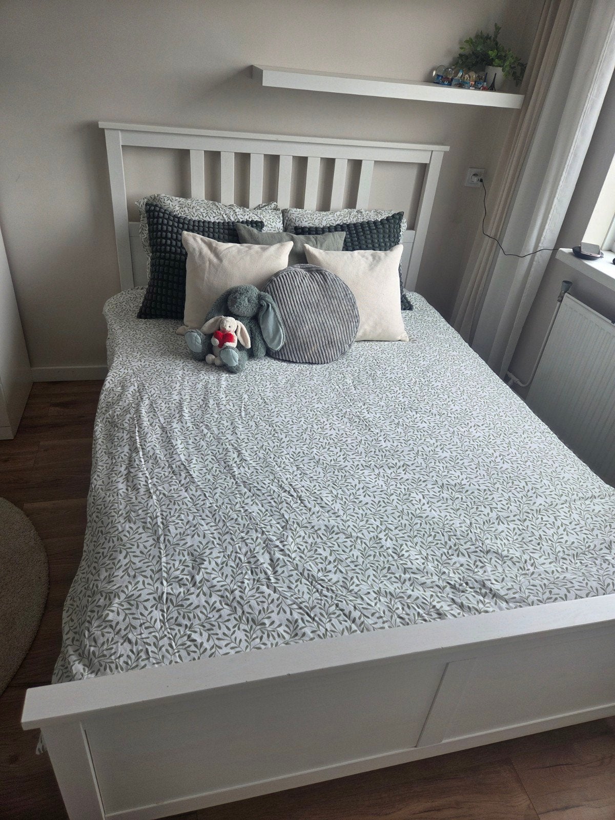 IKEA Hemnes bed 140x200 wit, Huis en Inrichting, Slaapkamer | Bedden, Zo goed als nieuw, Tweepersoons, 140 cm, 200 cm, Hout, Wit