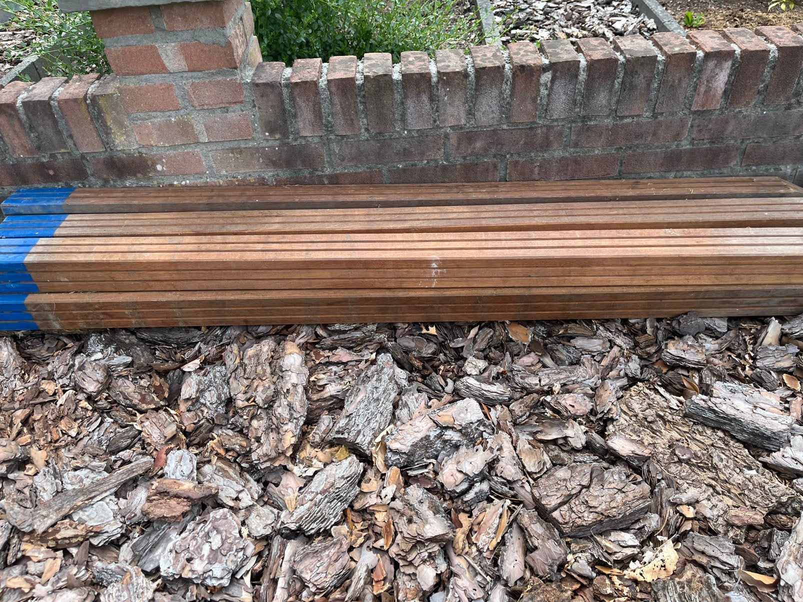12x Hardhouten Azobe Palen  7x7 cm Lengte 150 cm Geschaafd, Ophalen of Verzenden, Zo goed als nieuw, Palen