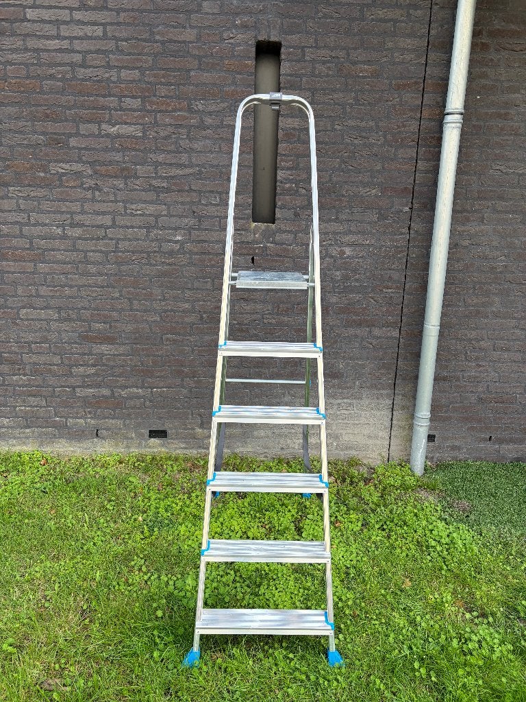 Huishoudtrap 6 treden, Ophalen, Zo goed als nieuw, Trap, Minder dan 2 meter