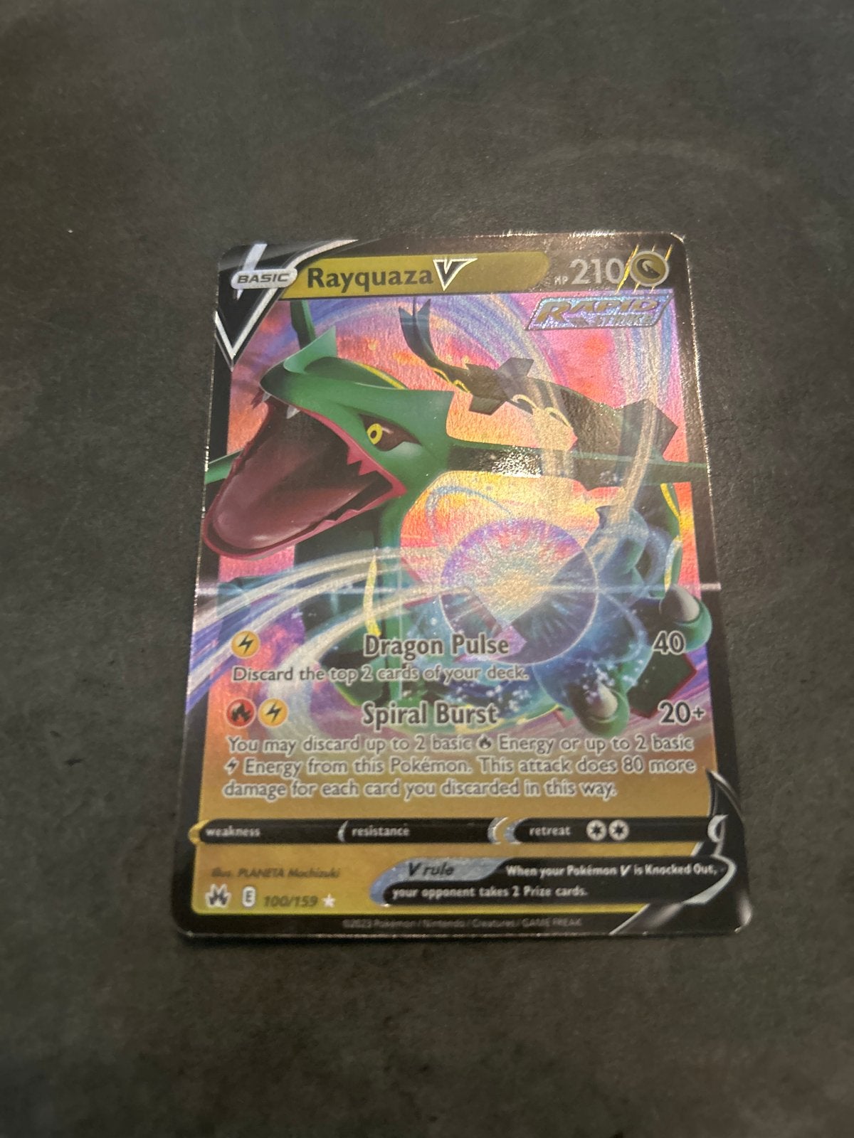 Pokémon Kaart Rayquaza V (100/159) - Zo goed als nieuw, Ophalen of Verzenden, Zo goed als nieuw, Losse kaart