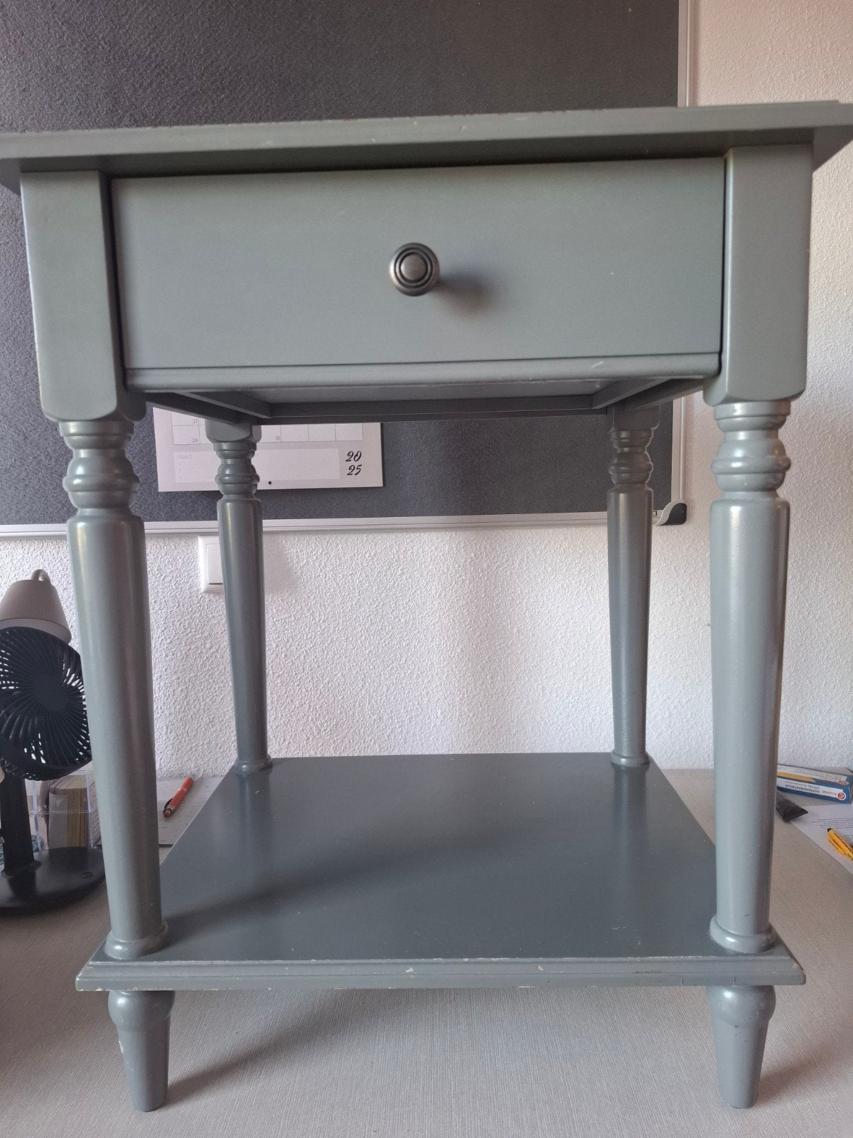 x2 bedside lockers, Ophalen, 65 cm of meer