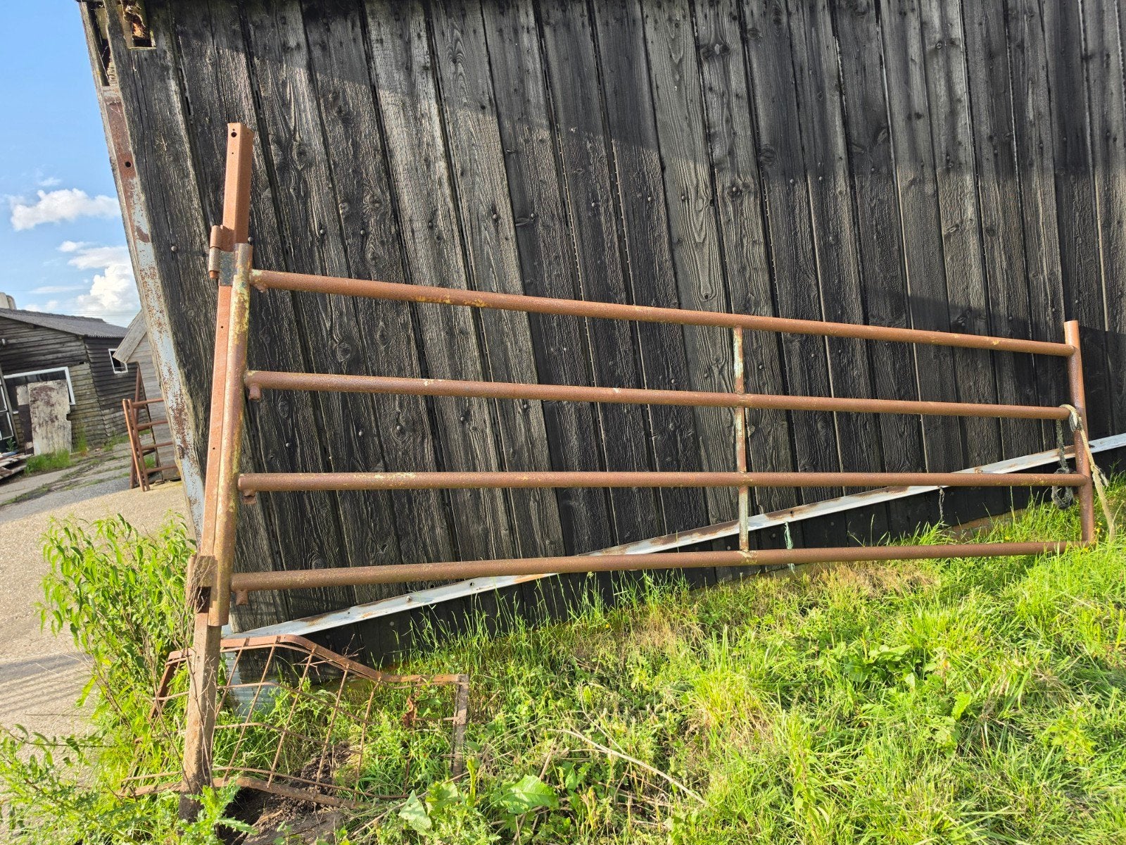 Stalen landhek 390x120cm inclusief paal, Ophalen, Met poort, Gebruikt, Tuinhek