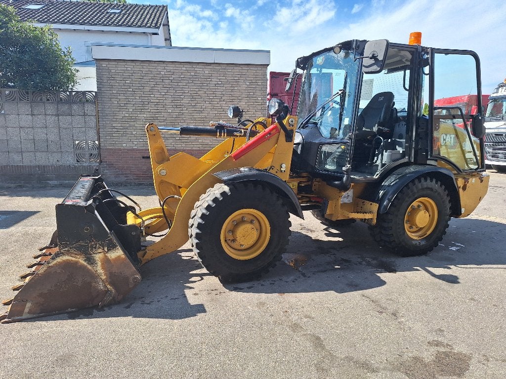 CAT 906 Wiellader - Compact en Krachtig, Ophalen, Wiellader of Shovel