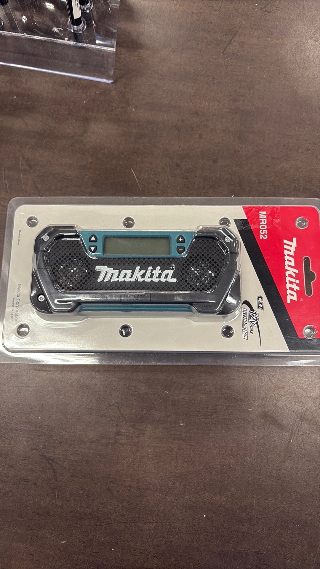 Gloednieuwe Makita Radio 12V MR052, Ophalen of Verzenden, Nieuw, Radio