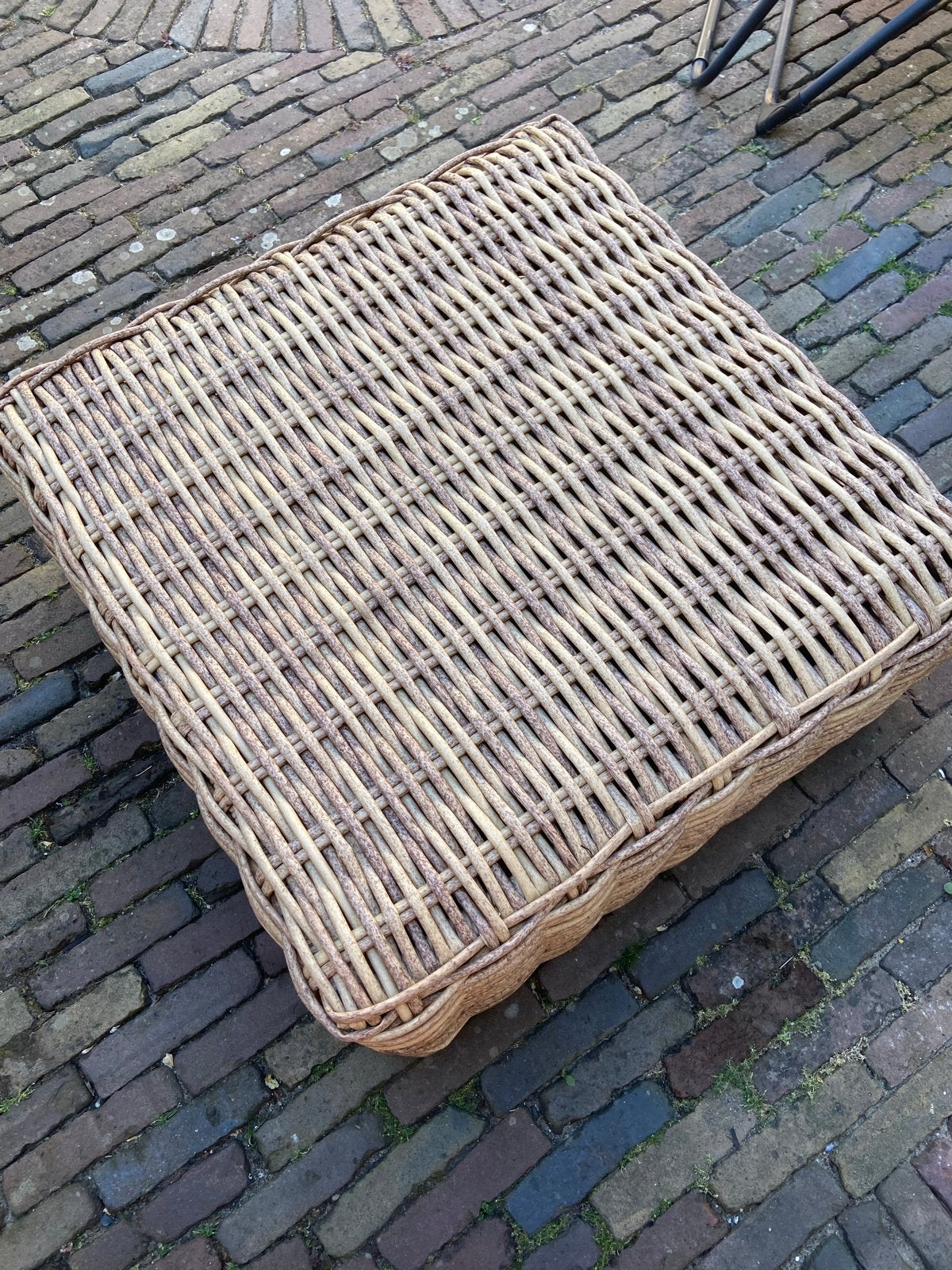 Maison du Monde rotan kruk/bijzettafel, Huis en Inrichting, Ophalen, Gebruikt