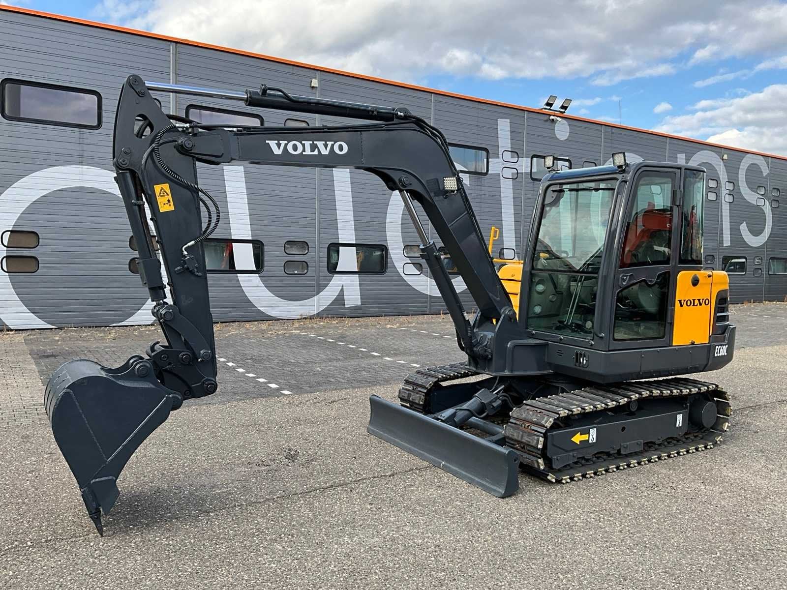 2010 Volvo EC60C Midigraafmachine, Zakelijke goederen, Machines en Bouw | Kranen en Graafmachines, Graafmachine