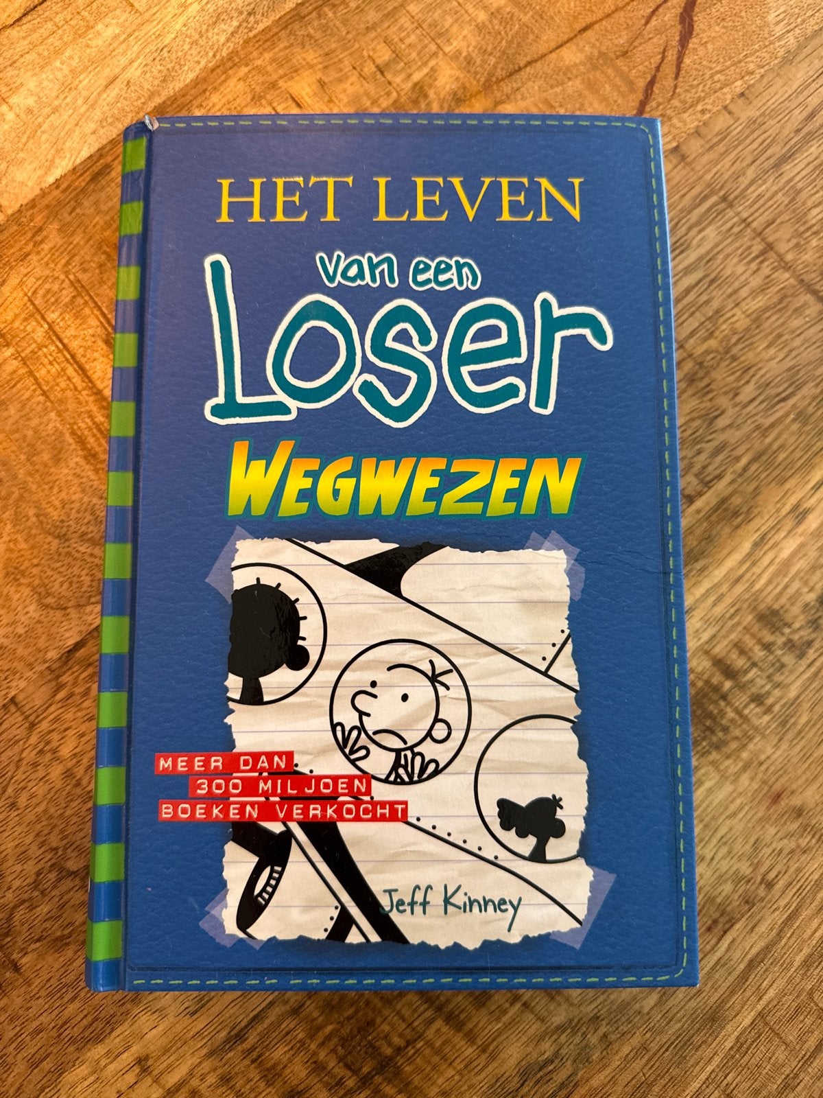 Het leven van een Loser: Wegwezen - Jeff Kinney, Ophalen of Verzenden, Gelezen, Fictie