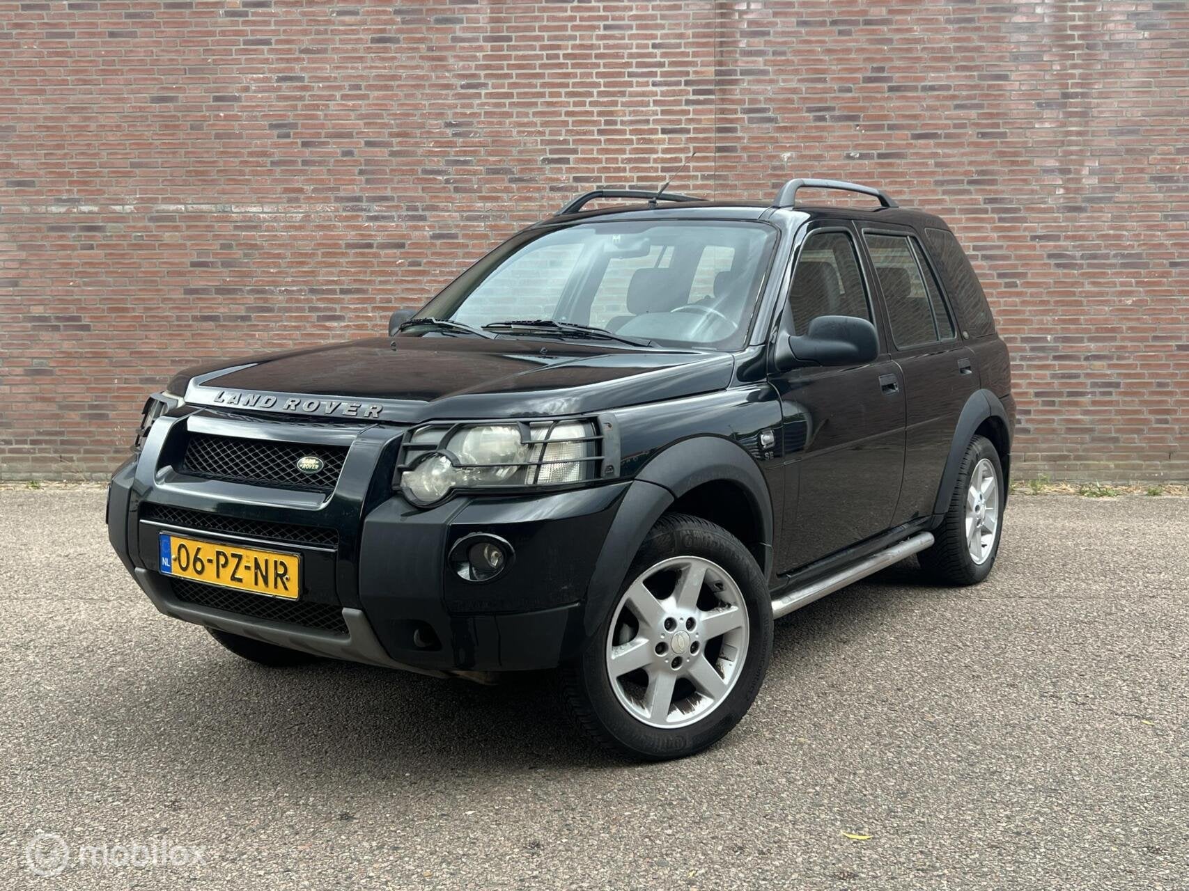 Land Rover Freelander Station Wagon 1.8 HSE | 4WD | Airco, Auto's, 4 cilinders, 2000 kg, 1796 cc, Zwart