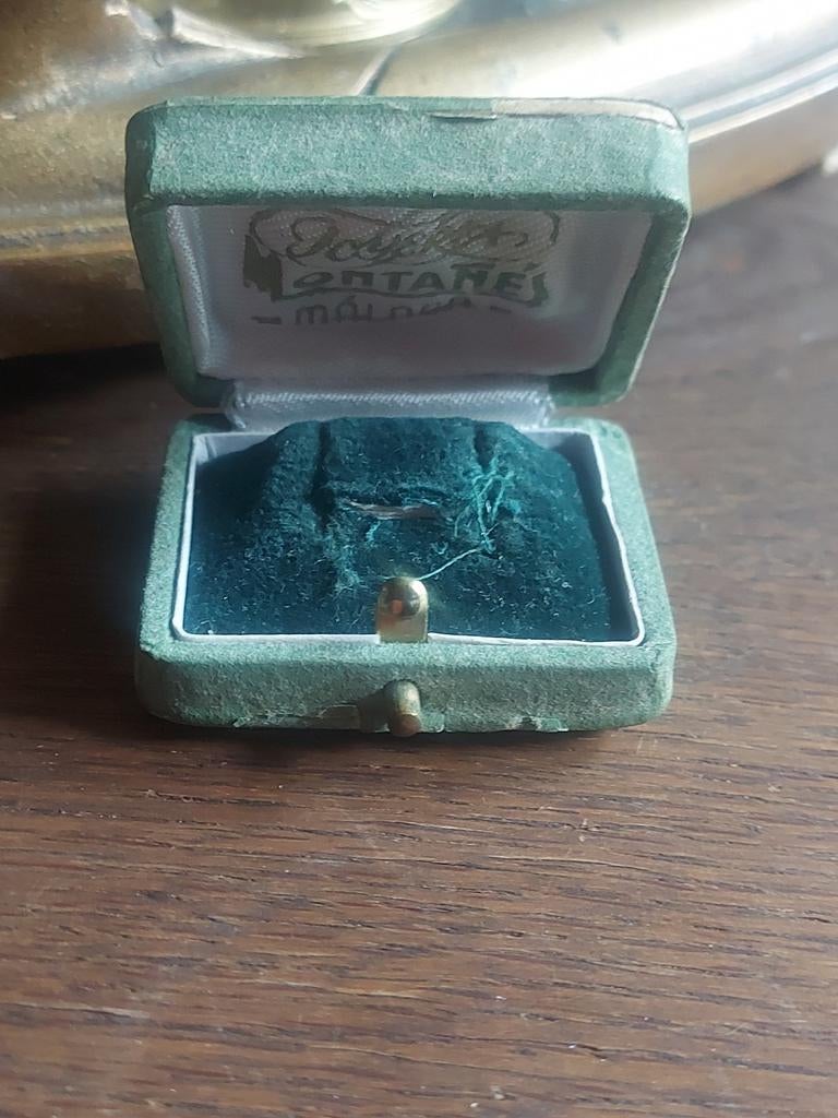 Mooi klein oud Spaans Vintage juweliers ringen doosje, Ophalen of Verzenden, Overige materialen, Ring