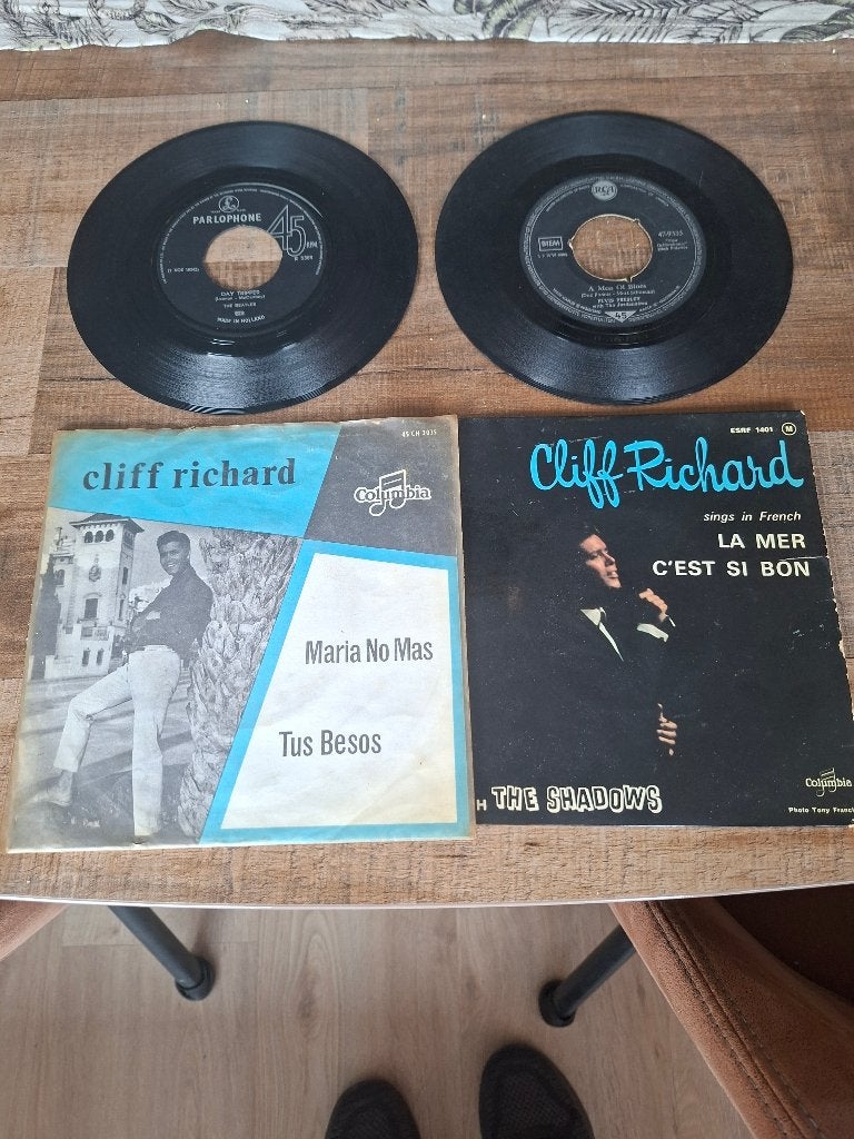 51Singles cliff,elvis, beatles enz, Gebruikt, 7 inch, Pop, Overige typen