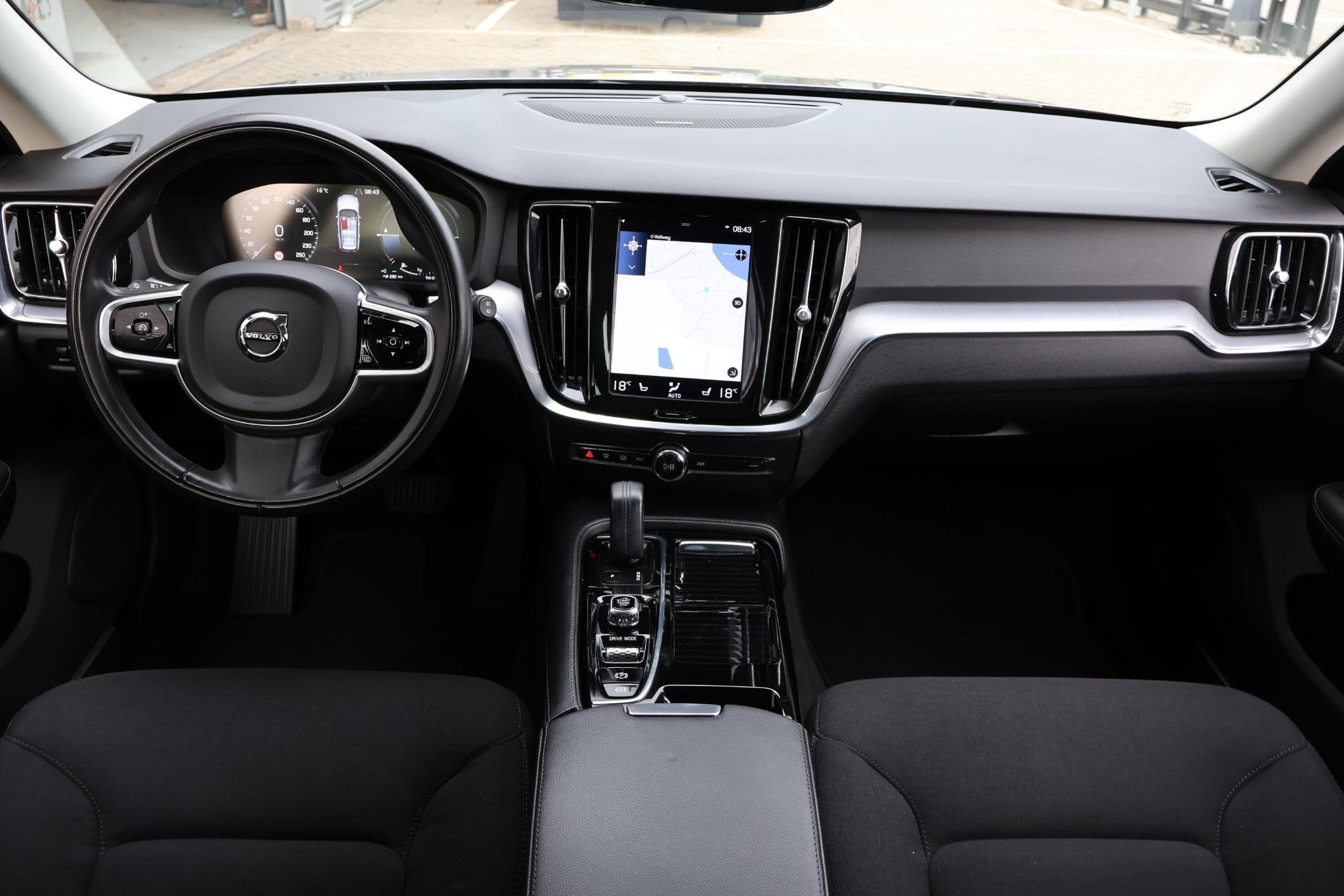 Volvo V60 2.0 T8 Recharge Business Pro 1e Eigenaar | NL-Auto, Gebruikt, Euro 6, 4 cilinders, Hybride Elektrisch/Benzine