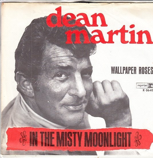dean martin - in the misty moonlight  / wallpaper roses, Fotohoes, Ophalen of Verzenden, Zo goed als nieuw, Pop