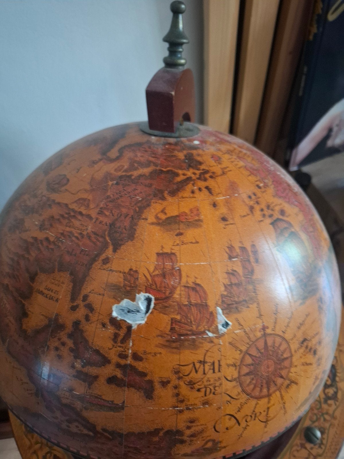 Antieke wereldbol bar met opbergruimte, Antiek en Kunst, Ophalen