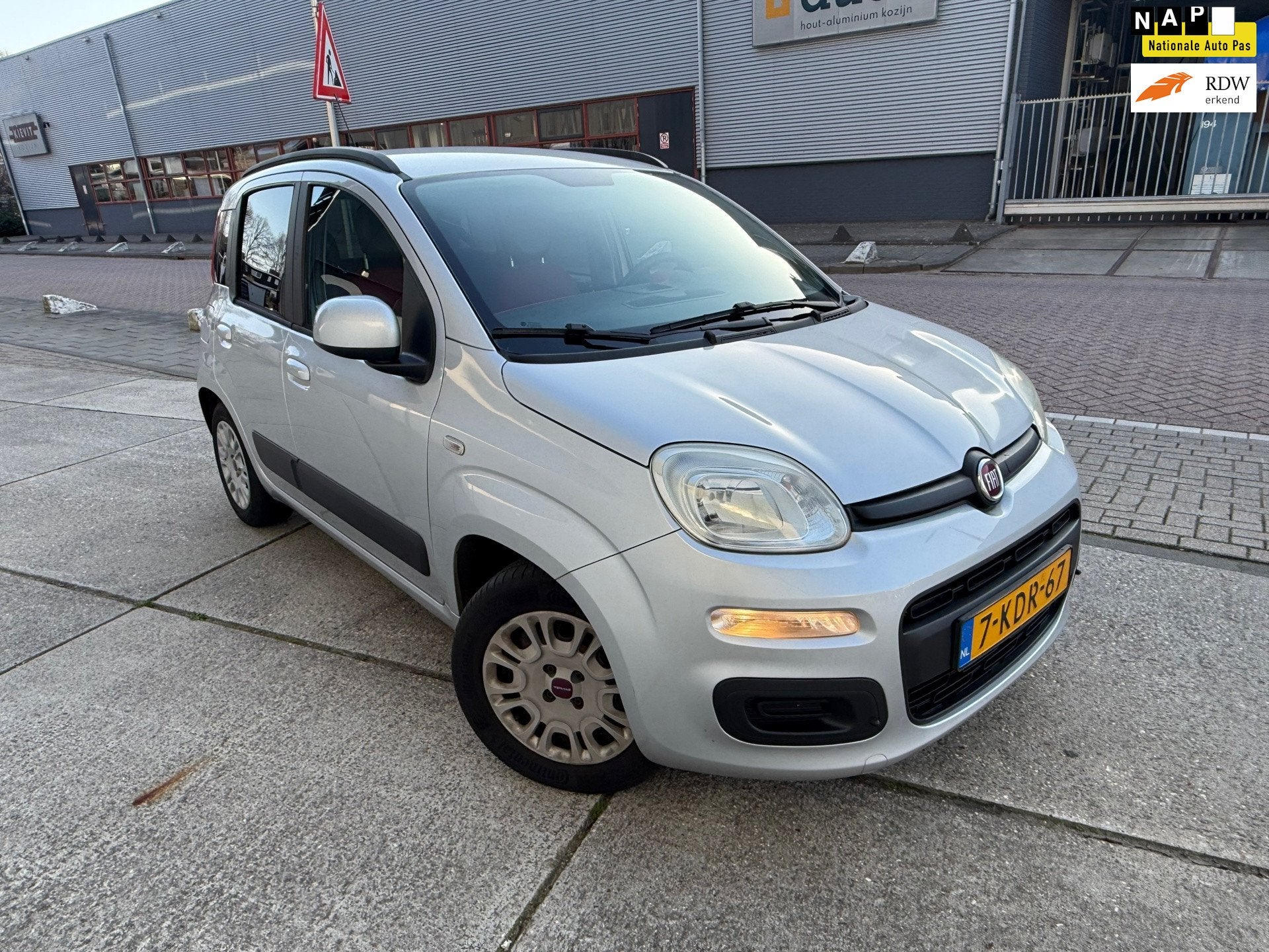 Fiat Panda 0.9 TwinAir Lounge AIRCO 5 DR Volledig onderhoude, Auto's, 31 €/maand, Panda, Origineel Nederlands, Nieuw