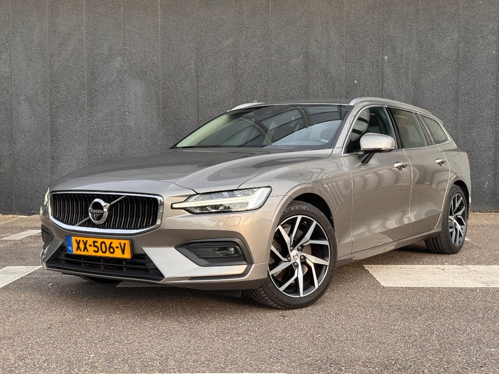 Volvo V60 T5 251pk 2019 | Trekhaak, Pilot Assist, 360 camera, Auto's, Volvo, Particulier, V60, 360° camera, ABS, Adaptieve lichten