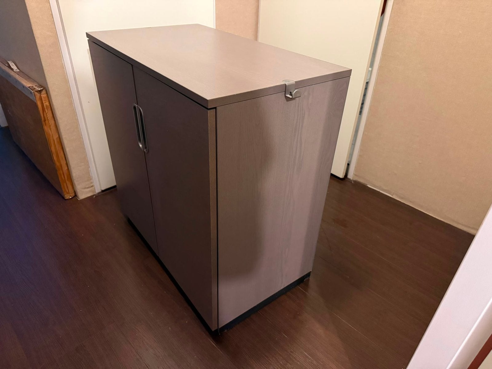 Bruin kastje (hoogte 80 x breedte 80 x diepte 45), Huis en Inrichting, Kasten | Roldeurkasten en Archiefkasten, Ophalen, 50 tot 100 cm