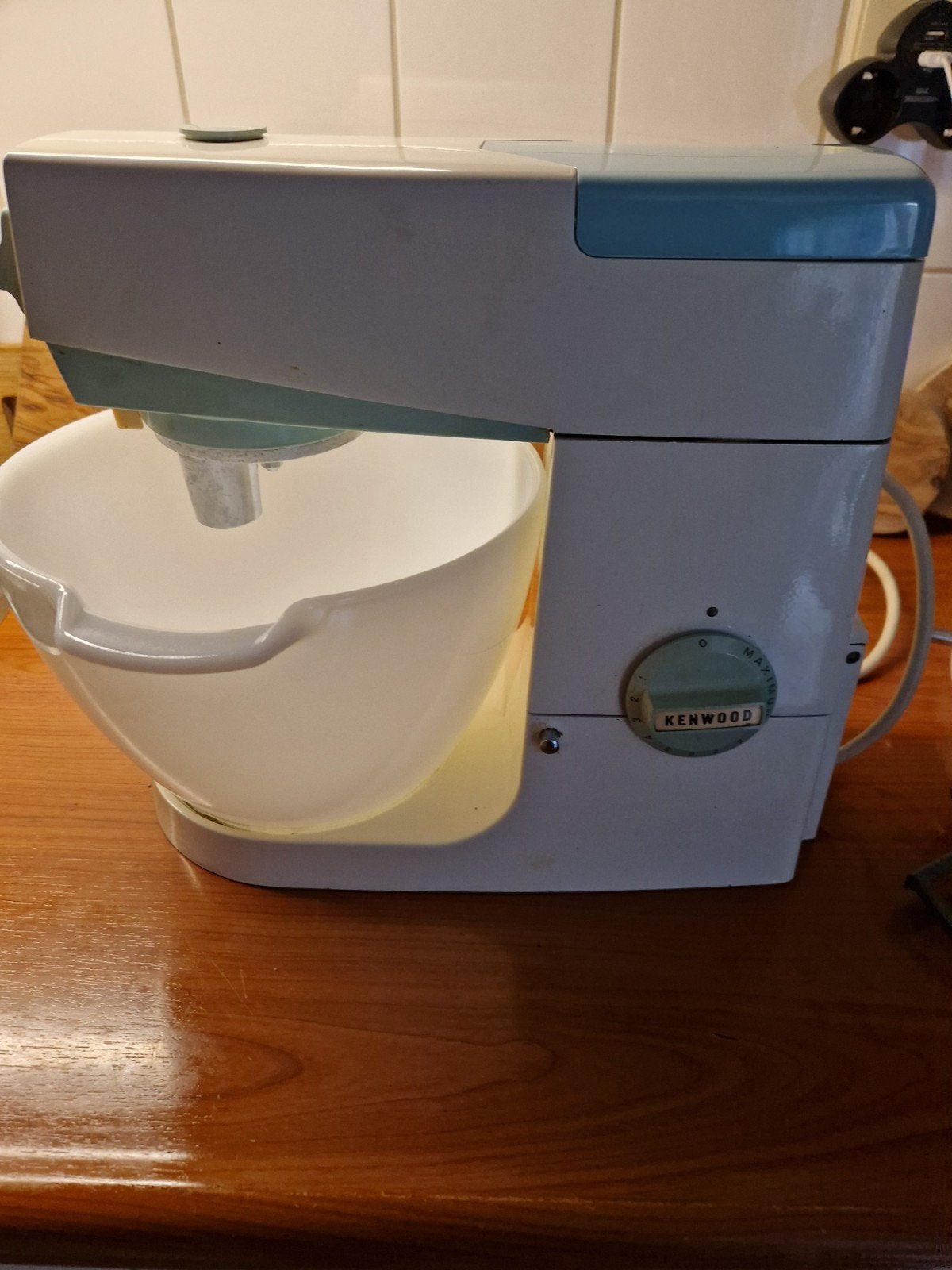 Vintage Kenwood Chef Keukenmachine met accessoires, 3 tot 4 liter, Ophalen of Verzenden, Gebruikt, 3 snelheden of meer