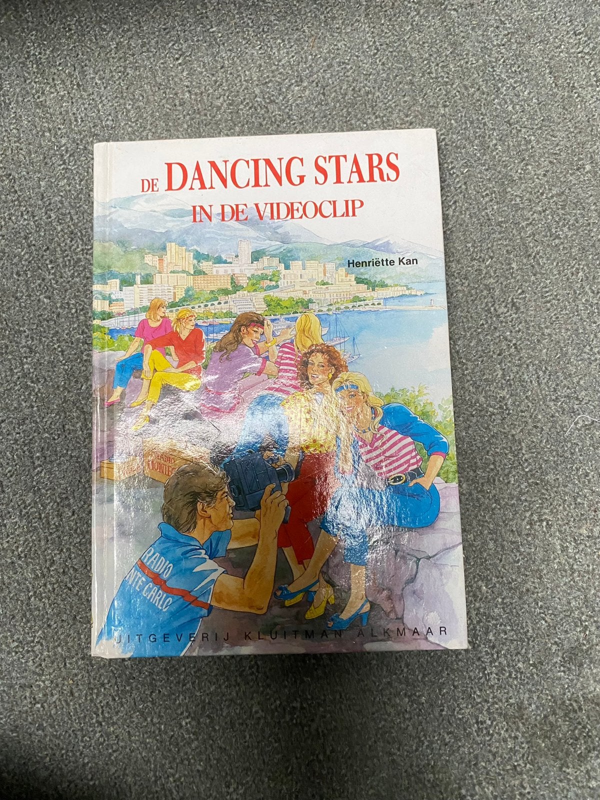De Dancing Stars in de videoclip, Boeken, Ophalen of Verzenden, Zo goed als nieuw