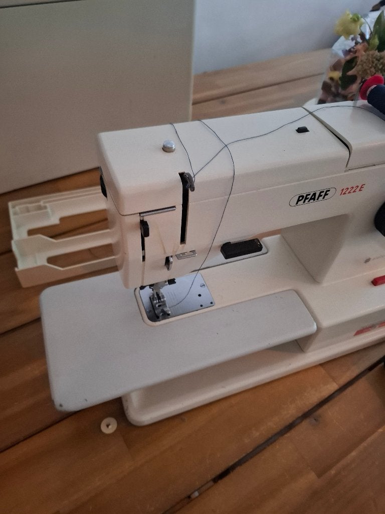 Pfaff 1222e naaimachines, Ophalen of Verzenden, Zo goed als nieuw, Naaimachine, Pfaff