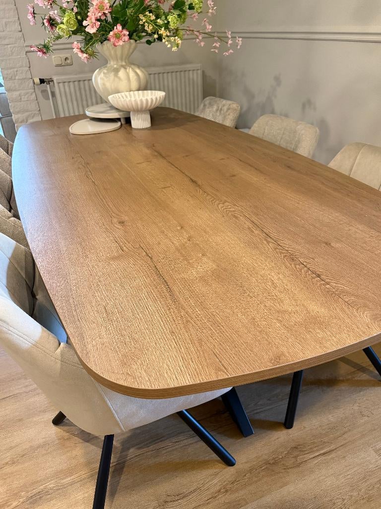 Nieuwe Deens ovale kolomtafel met 6 nieuwe eetkamer stoelen, 100 tot 150 cm, Vijf personen of meer, Ovaal, Ophalen