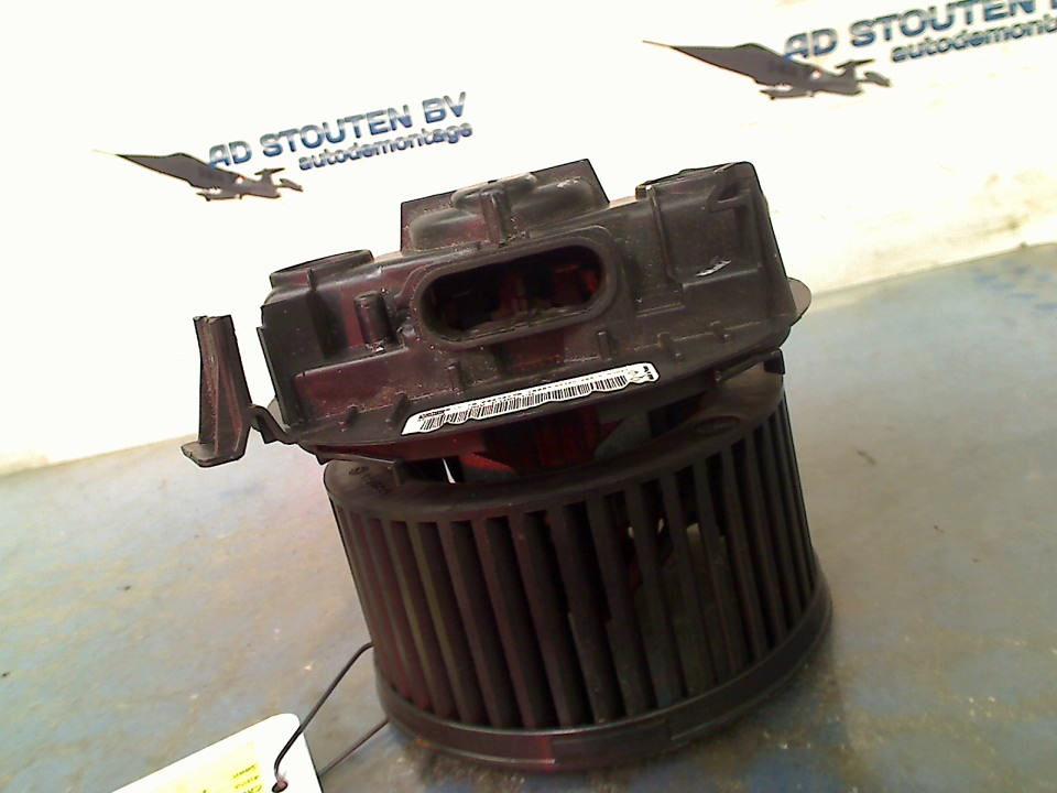 Kachel Ventilatormotor Nissan Note (E11) 2006 F667217D, Gebruikt, Germany@nissan-services.eu, Kronenweg 38, Wesseling 50389, , Duitsland