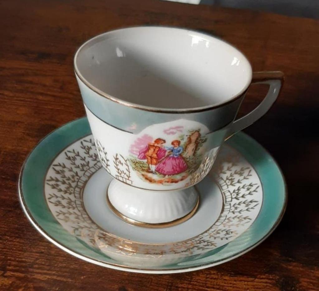 Vintage Kop en Schotel Set - Delicaat Ontwerp, Antiek en Kunst, Ophalen of Verzenden