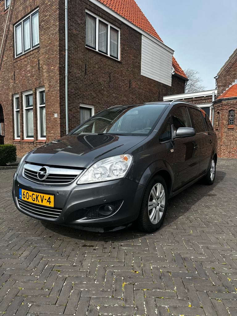 Opel Zafira 1.8 2008 Grijs, Auto's, Opel, Particulier, Zafira, Benzine, C, MPV, Handgeschakeld, Origineel Nederlands, Zilver of Grijs