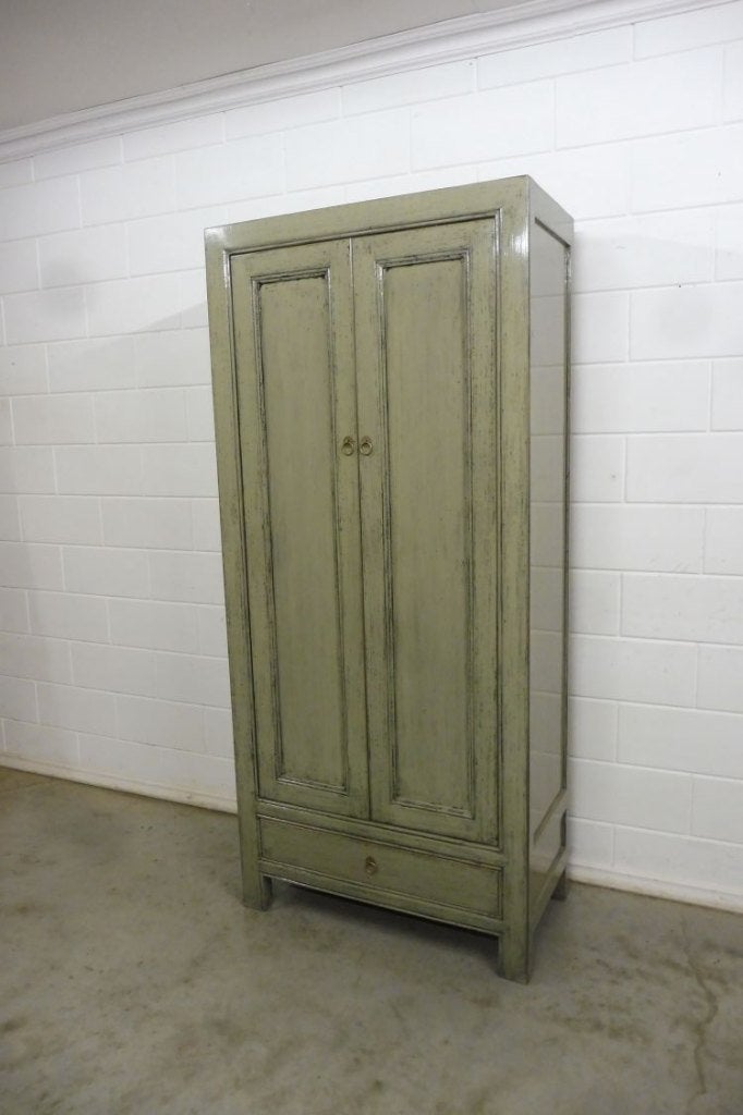 Mooie keukenkast in landelijk stijl licht groen shabby chic, Huis en Inrichting, Kasten | Kledingkasten, 200 cm of meer, Nieuw