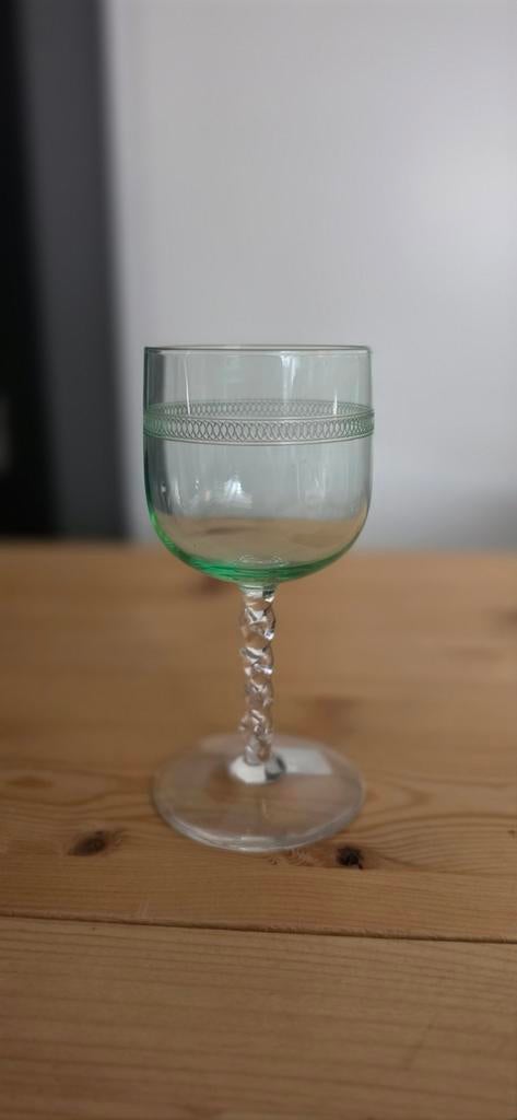 Uranium Glas Borrelglas, Ophalen