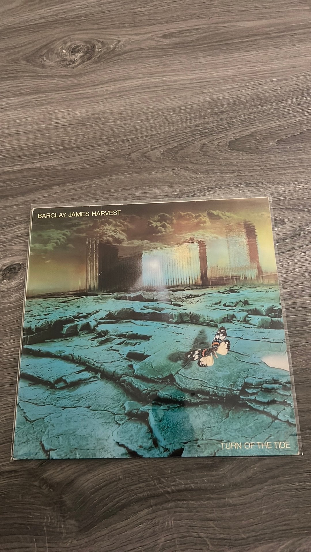 LP Barclay James Harvest turn of the tide /, Cd's en Dvd's, Vinyl | Rock, Ophalen of Verzenden, Zo goed als nieuw, 12 inch, Poprock