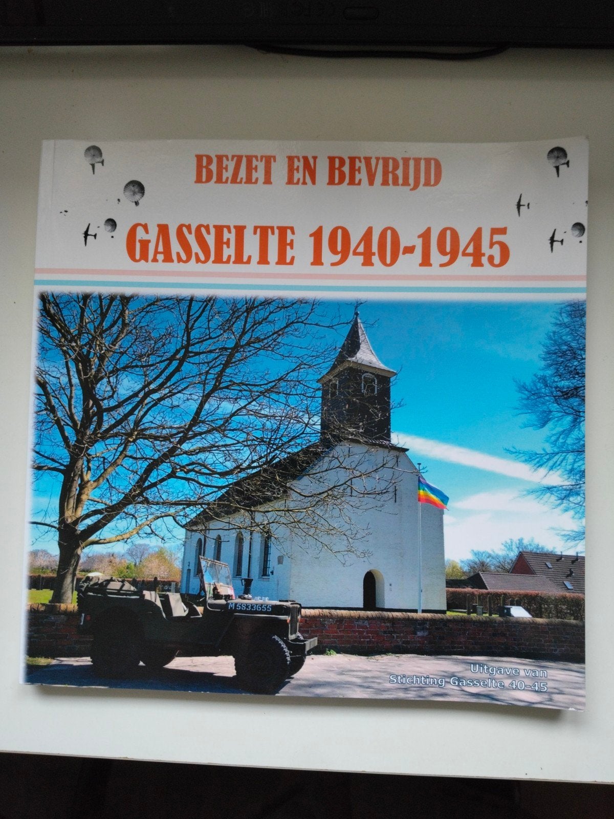 Bezet en Bevrijd Gasselte 1940-1945 - Ferdy Geertsema, Boeken, Tweede Wereldoorlog, Verzenden, Zo goed als nieuw, Overige onderwerpen
