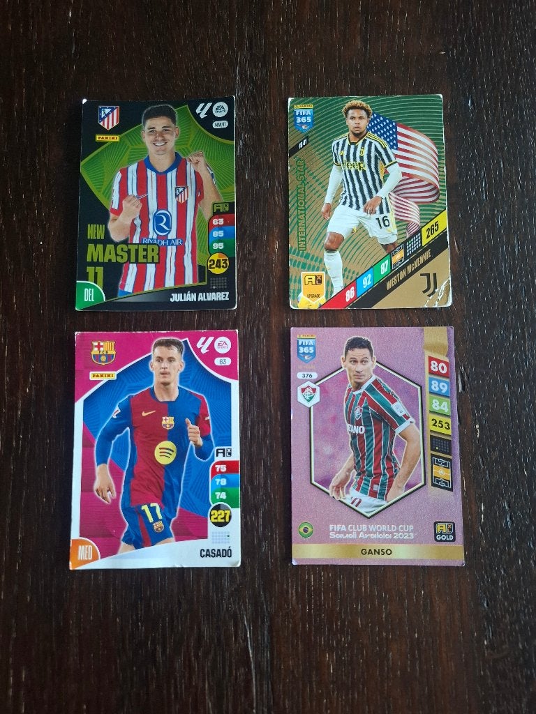 Panini fifa 365 kaarten, Ophalen of Verzenden, Zo goed als nieuw, Meerdere kaarten