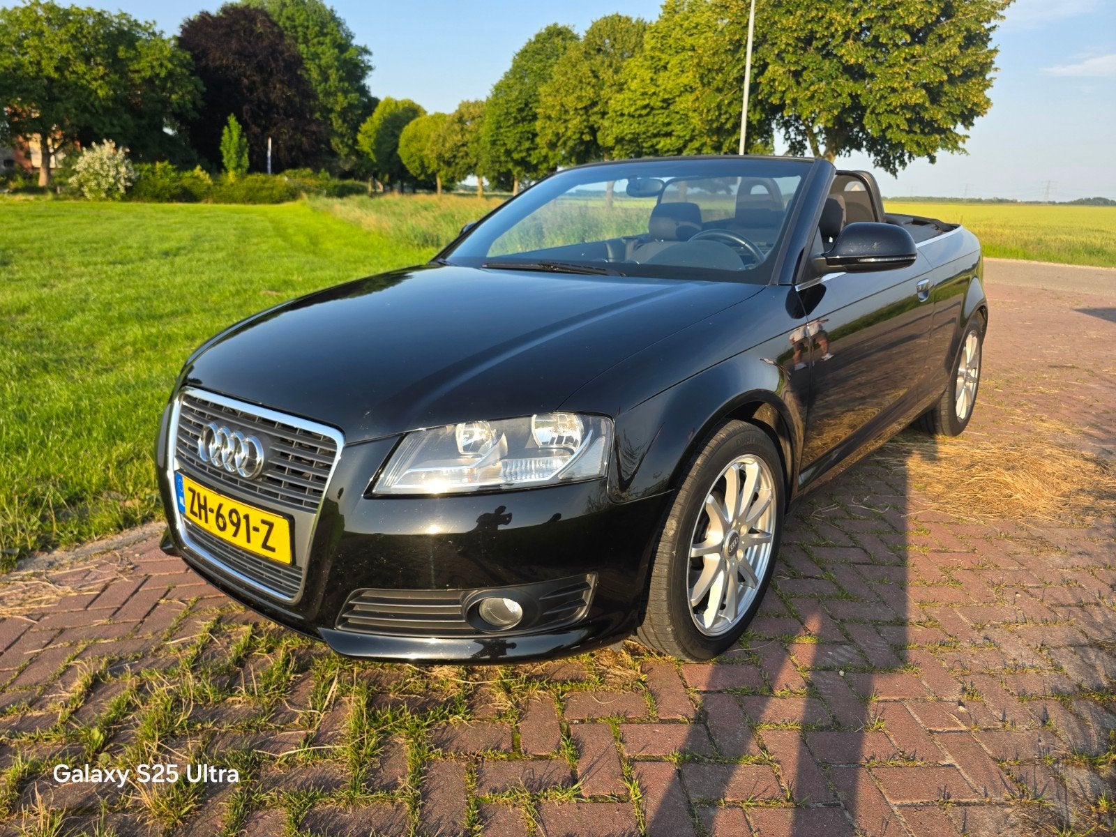 Audi A3 1.6 75KW Cabrio 2009 Zwart, 4 cilinders, 4 stoelen, Zwart, 1200 kg