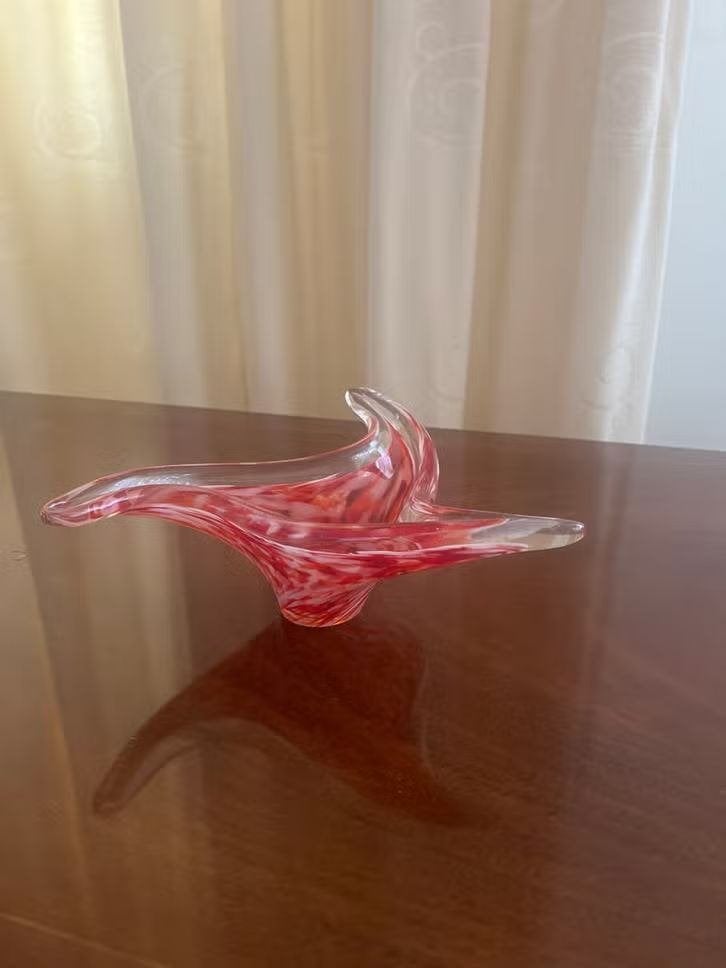 Decoratieve glazen schaal, rood en transparant, Ophalen
