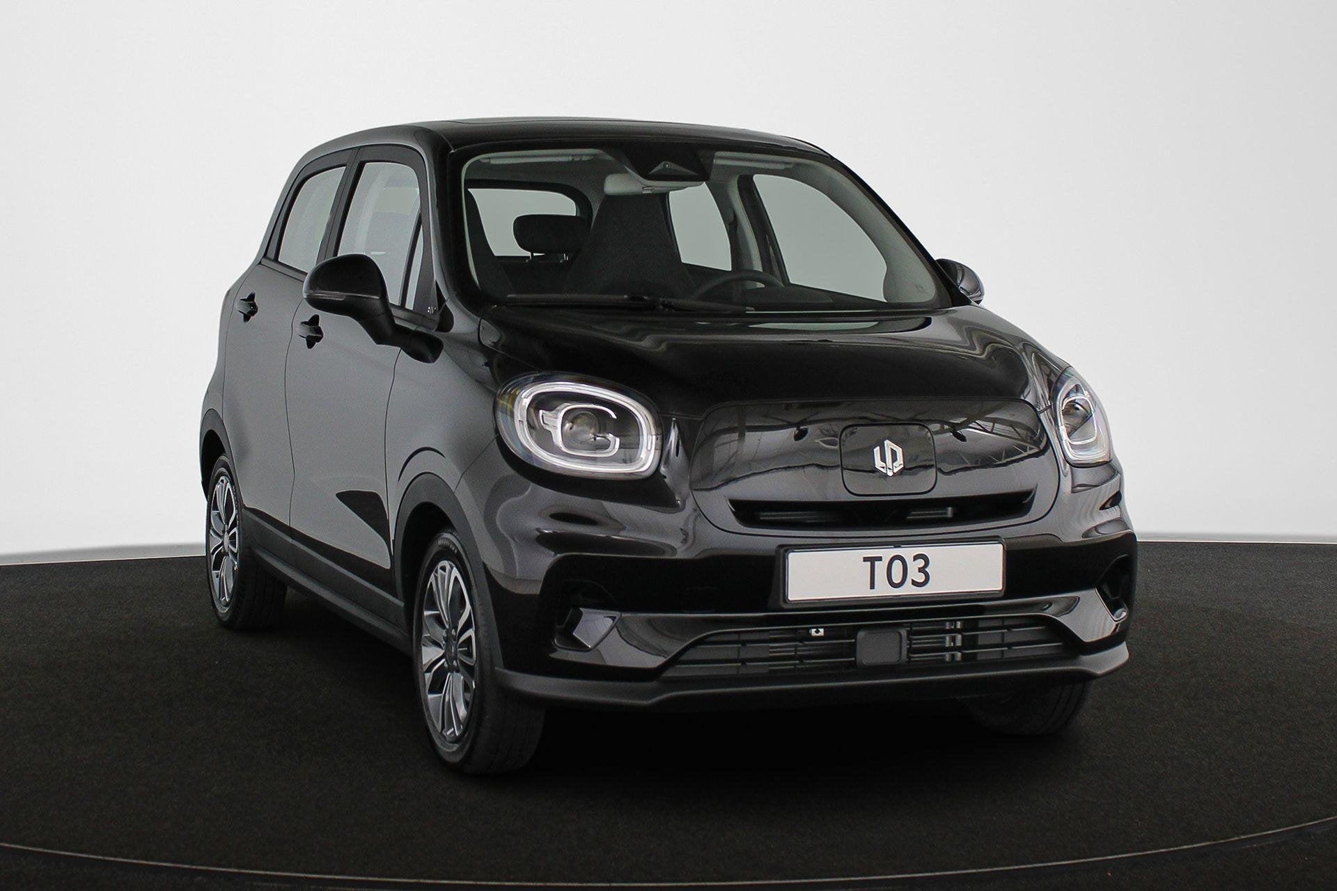 Leapmotor T03 Design 37.3 kWh / Navi / Airco / Camera / OVER, Auto's, 12 maanden, Stof, Parkeersensor, Zwart